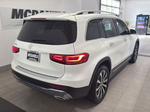 Used 2023 Mercedes-Benz GLB 250 image 4