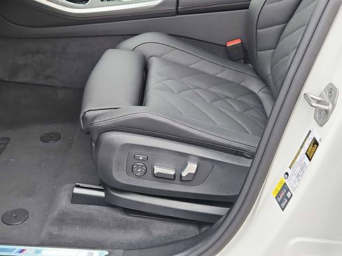 New 2026 BMW X5 xDrive50e image 18