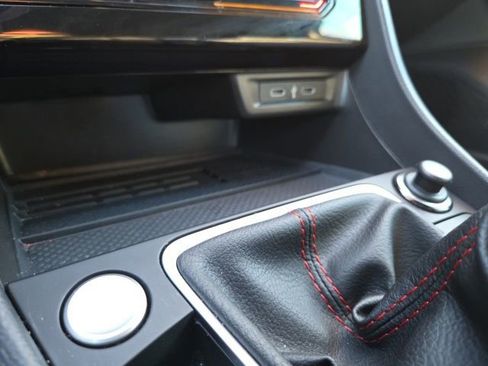 Used 2025 Volkswagen Jetta GLI Autobahn image 17