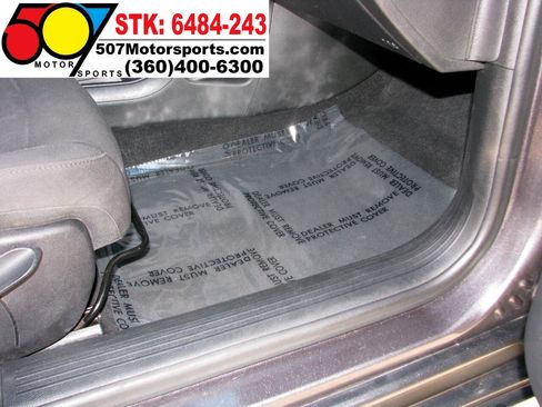 Used 2015 Chrysler 200 Limited w/ Convenience Group image 32