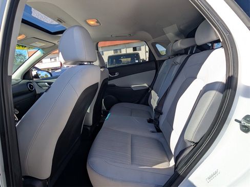 Used 2023 Hyundai Kona SEL w/ Convenience Package image 12