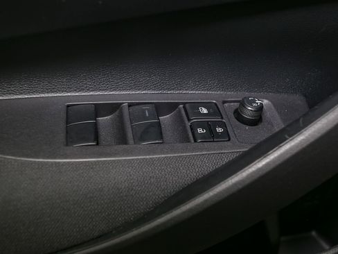 Used 2024 Toyota Corolla LE FWD image 39