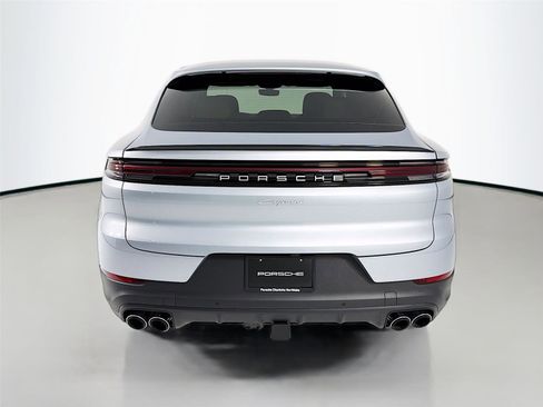 New 2026 Porsche Cayenne Coupe image 23