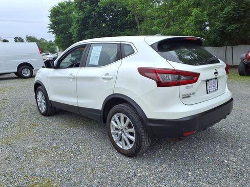 Used 2021 Nissan Rogue Sport S image 5