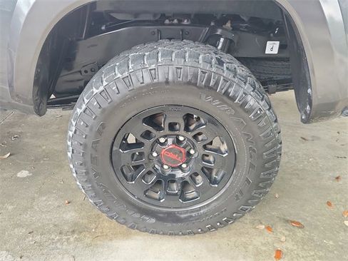 Used 2022 Toyota Tacoma SR5 image 6