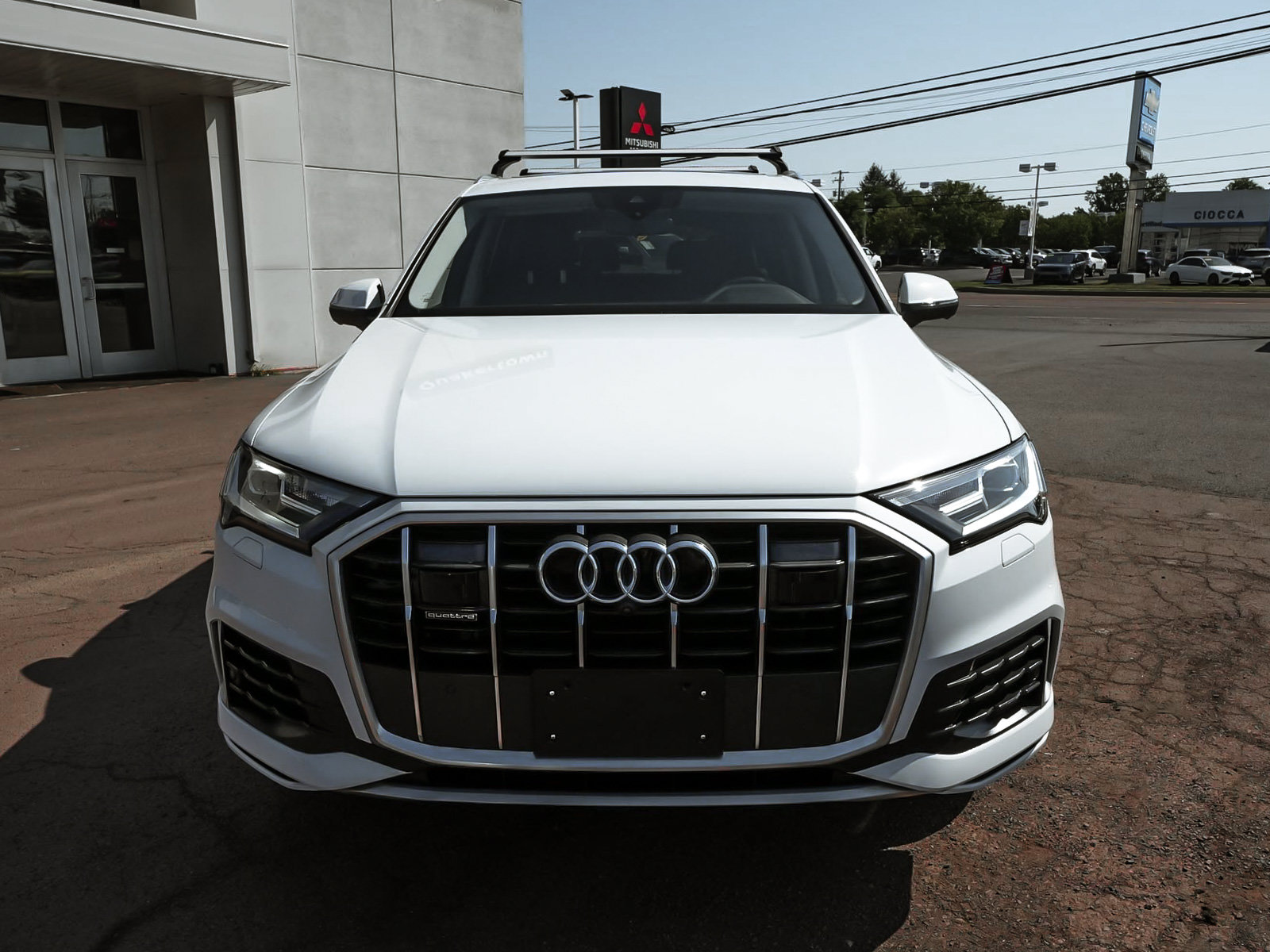 Used 2023 Audi Q7 2.0T Premium w/ Convenience Package AWD/4WD image 2