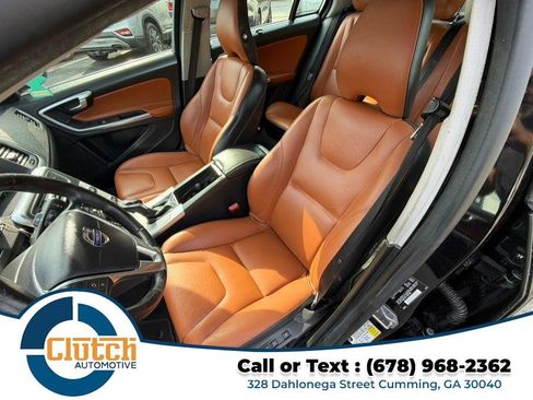 Used 2017 Volvo S60 T5 Inscription image 12