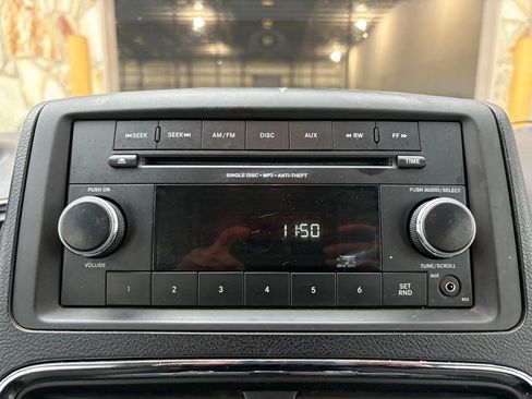 Used 2012 Dodge Grand Caravan American Value Package image 28