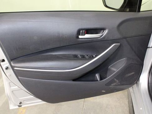 Used 2020 Toyota Corolla SE FWD image 14