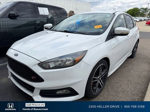 Used 2017 Ford Focus ST FWD image 1