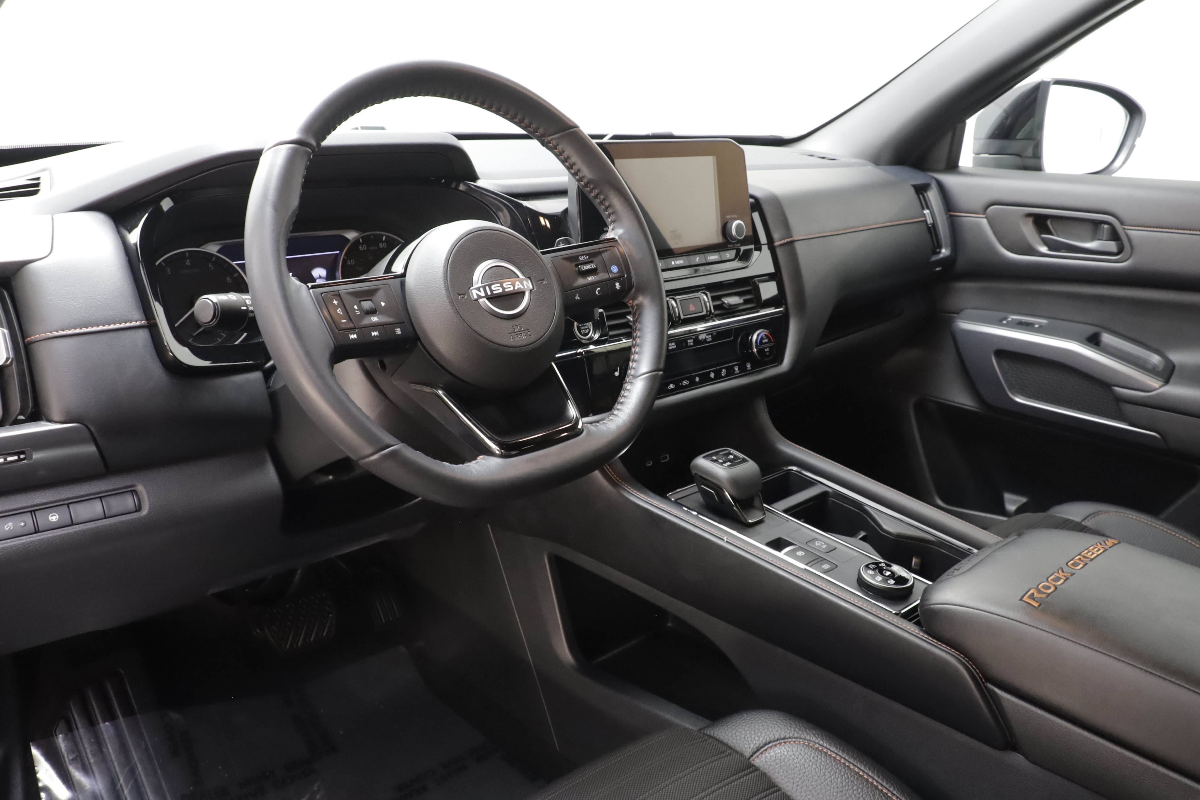 Used 2023 Nissan Pathfinder Rock Creek AWD/4WD image 7