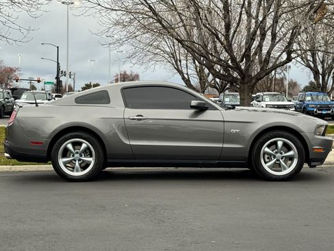 Used 2010 Ford Mustang GT image 8