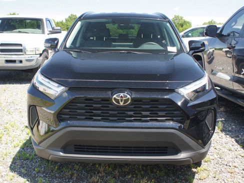 Used 2025 Toyota RAV4 XLE w/ Weather Package AWD/4WD image 2