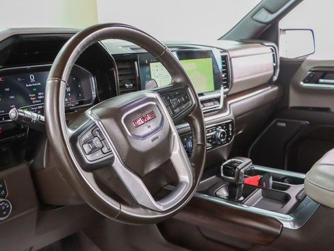Used 2024 GMC Sierra 1500 SLT AWD/4WD image 25