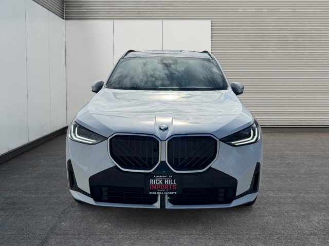 Certified 2025 BMW X3 xDrive30i w/ Premium Package AWD/4WD image 8