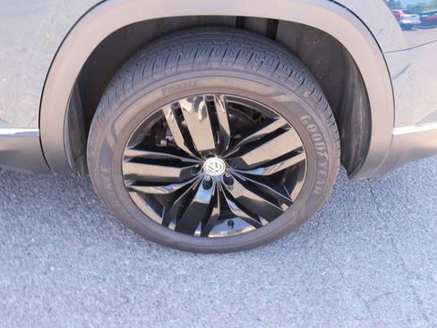 Used 2018 Volkswagen Atlas SEL Premium AWD/4WD image 9