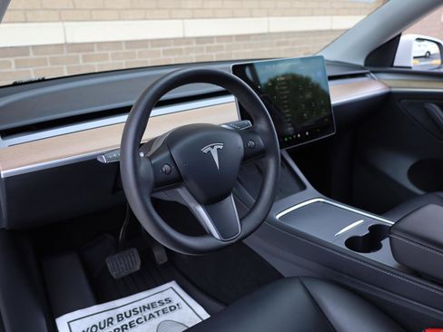 Used 2023 Tesla Model Y Long Range AWD/4WD image 13