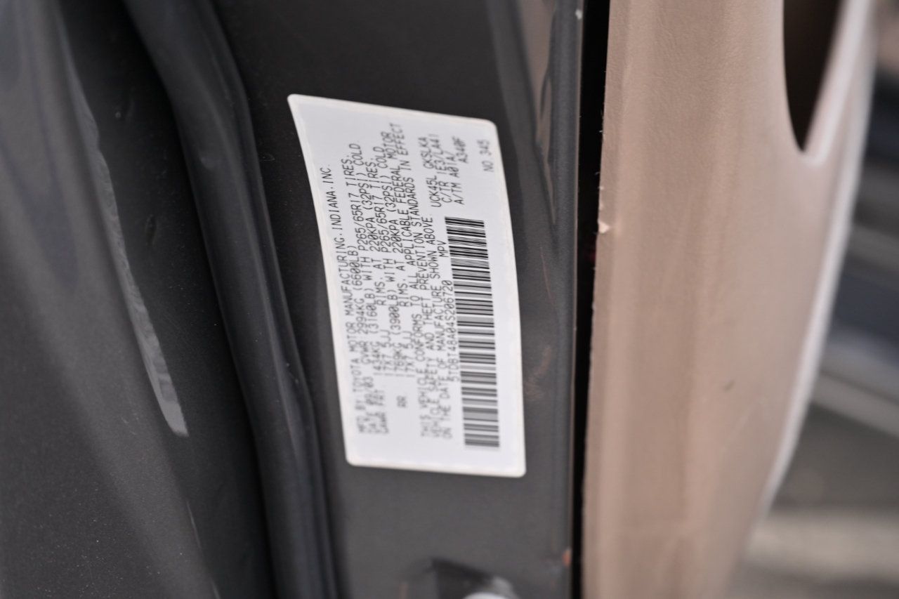 Used 2004 Toyota Sequoia Limited AWD/4WD image 64