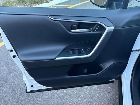 Used 2023 Toyota RAV4 Limited image 10