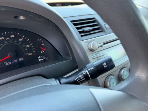 Used 2007 Toyota Camry LE FWD image 19