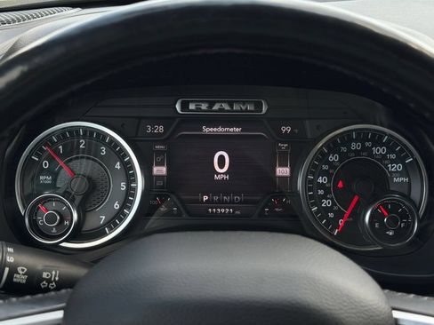 Used 2020 RAM 1500 Big Horn AWD/4WD image 12