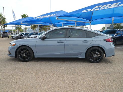Used 2023 Honda Civic Sport image 10