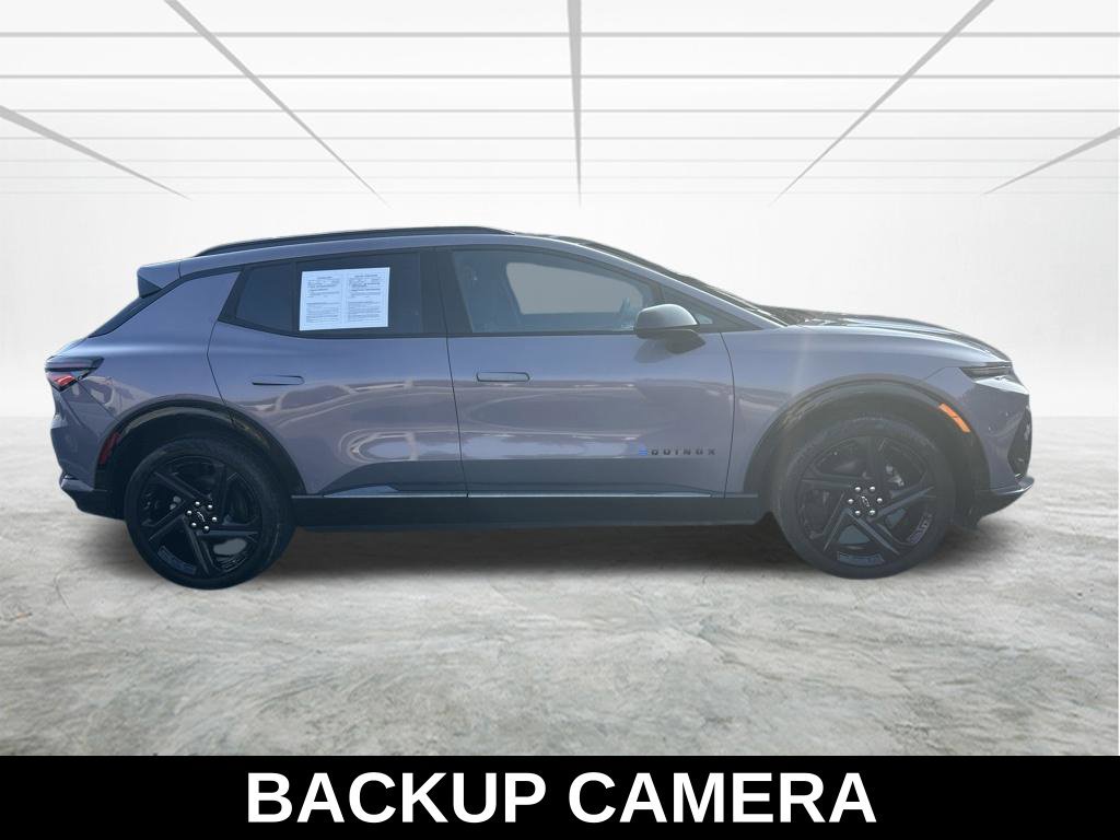 Used 2024 Chevrolet Equinox EV RS FWD image 4
