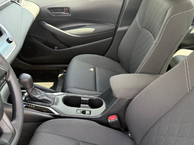 Used 2026 Toyota Corolla LE FWD image 12