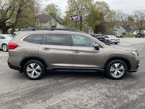 Used 2021 Subaru Ascent Premium w/ Convenience Package AWD/4WD image 6