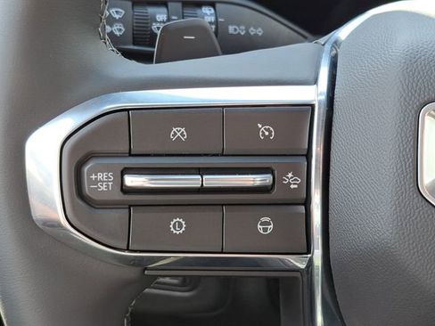 New 2026 GMC Yukon XL Elevation image 19