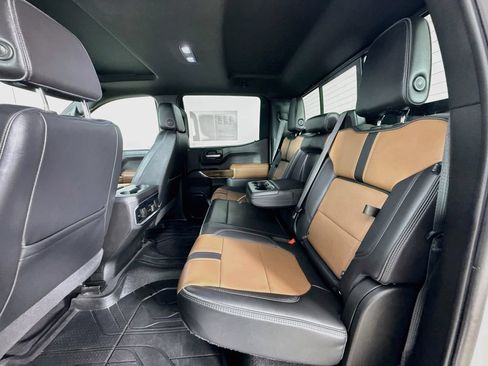Used 2022 Chevrolet Silverado 1500 High Country w/ LPO, Dark Essentials Package AWD/4WD image 28