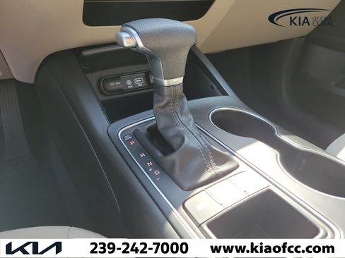 Used 2020 Kia Sorento LX FWD image 30