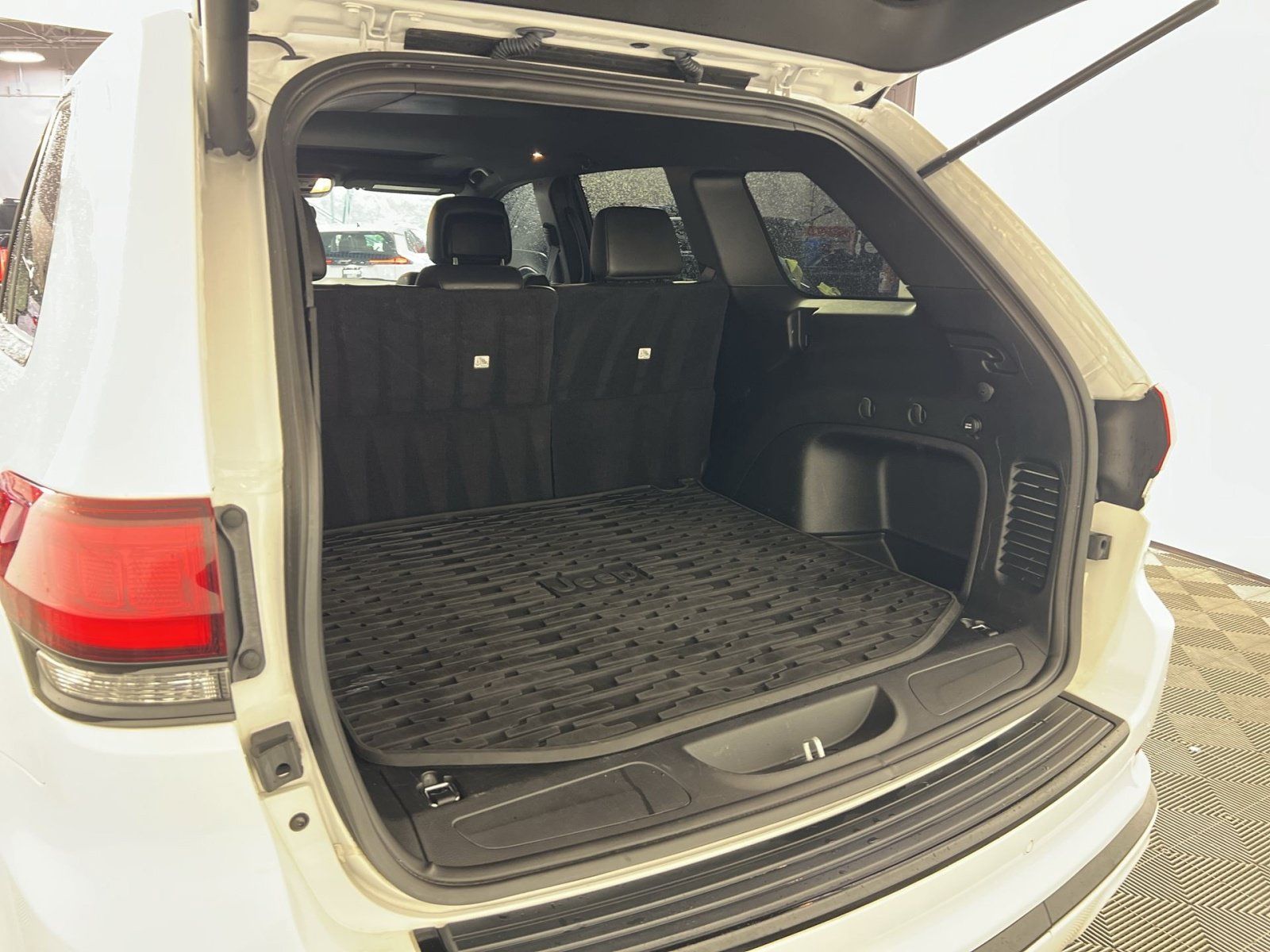 Used 2021 Jeep Grand Cherokee Limited X AWD/4WD image 26