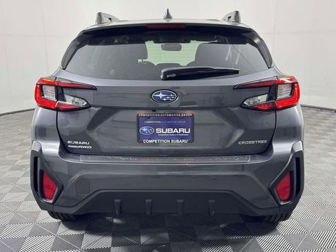 Used 2024 Subaru Crosstrek 2.0i Premium image 9