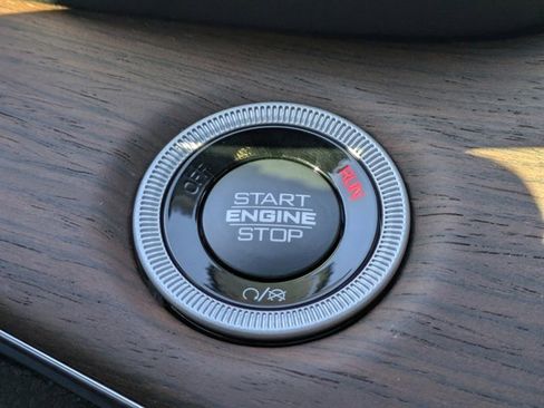 New 2025 Jeep Grand Cherokee L Summit w/ Advanced Protech Group IV image 25