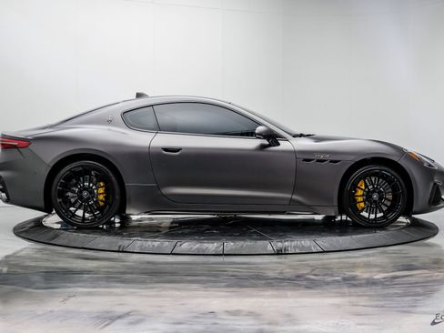 Used 2024 Maserati GranTurismo Trofeo AWD/4WD image 24