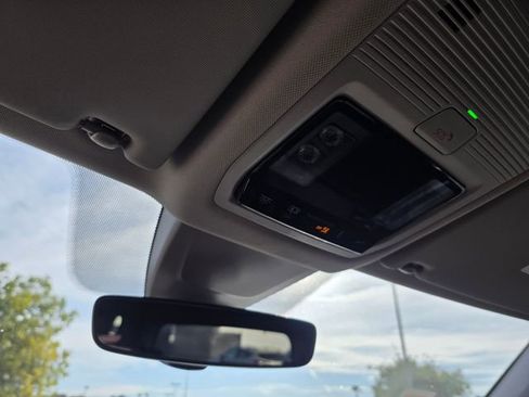 Used 2024 Volkswagen Atlas SE image 42