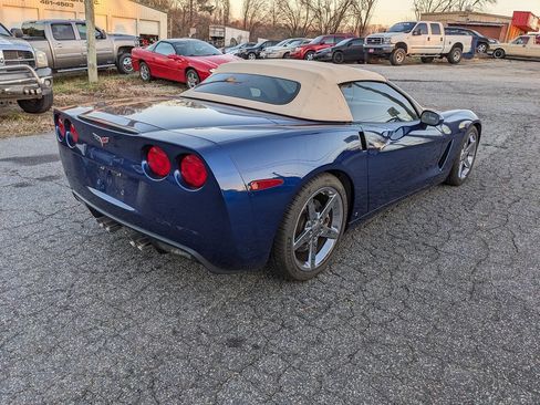 Used 2007 Chevrolet Corvette Convertible w/ Preferred Equipment Group image 8
