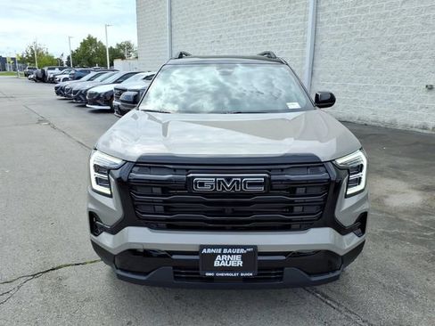 New 2027 GMC Terrain Elevation w/ Elevation Premium Package AWD/4WD image 12