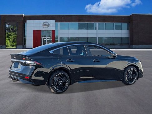 New 2026 Nissan Sentra SR image 5