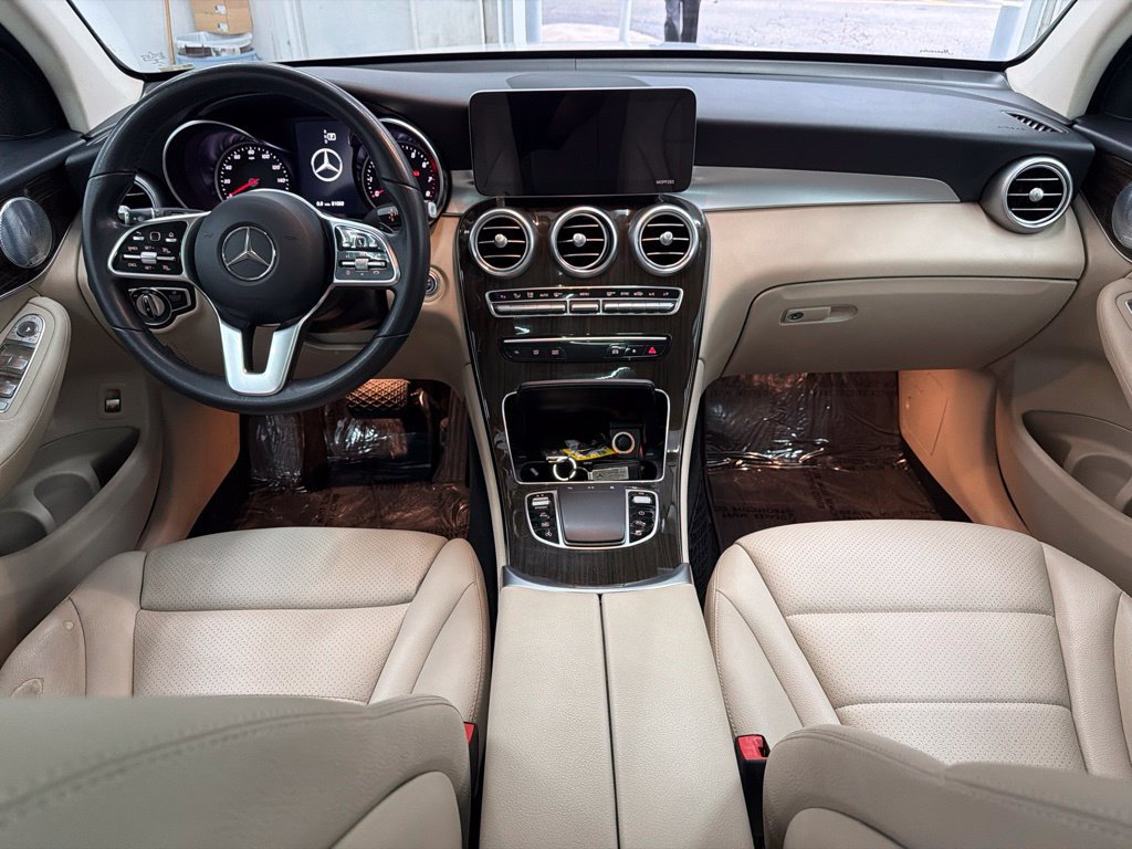 Used 2020 Mercedes-Benz GLC 300 4MATIC image 23