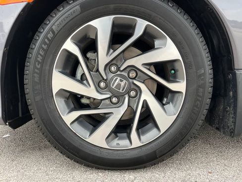 Used 2017 Honda Civic EX image 11