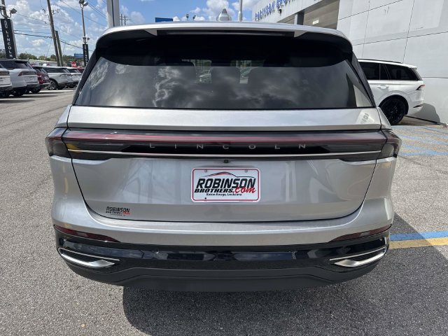 New 2026 Lincoln Nautilus Premier AWD/4WD image 4