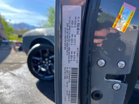 Used 2019 Dodge Challenger SXT RWD image 36