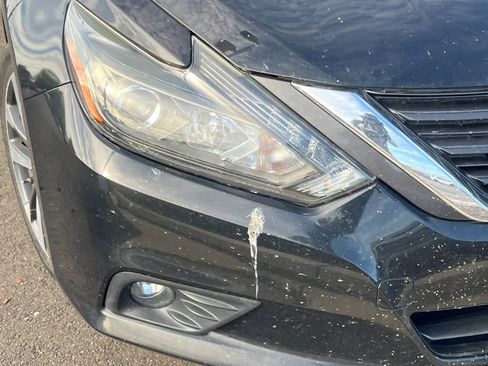 Used 2016 Nissan Altima 2.5 SR w/ LED Appearance Package FWD image 14