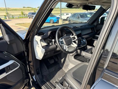 Used 2020 Land Rover Defender 110 S AWD/4WD image 20