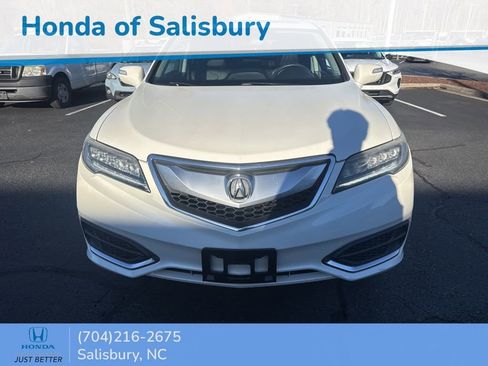 Used 2018 Acura RDX w/ Technology Package image 2