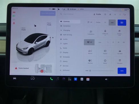 Used 2024 Tesla Model Y Long Range AWD/4WD image 11