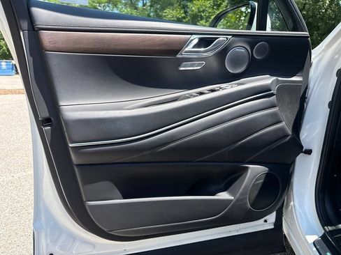 Certified 2025 Genesis GV80 2.5T Advanced AWD/4WD image 13