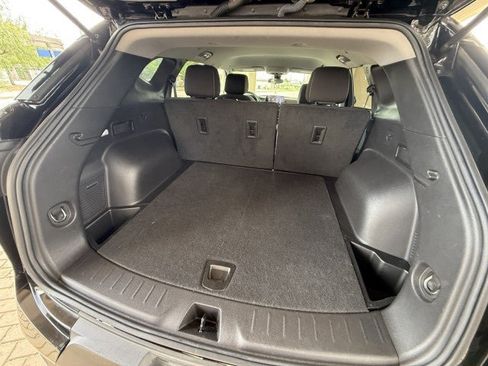 Used 2025 Chevrolet Blazer LT FWD image 35